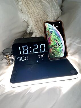 Acer 7-in-1 charging station